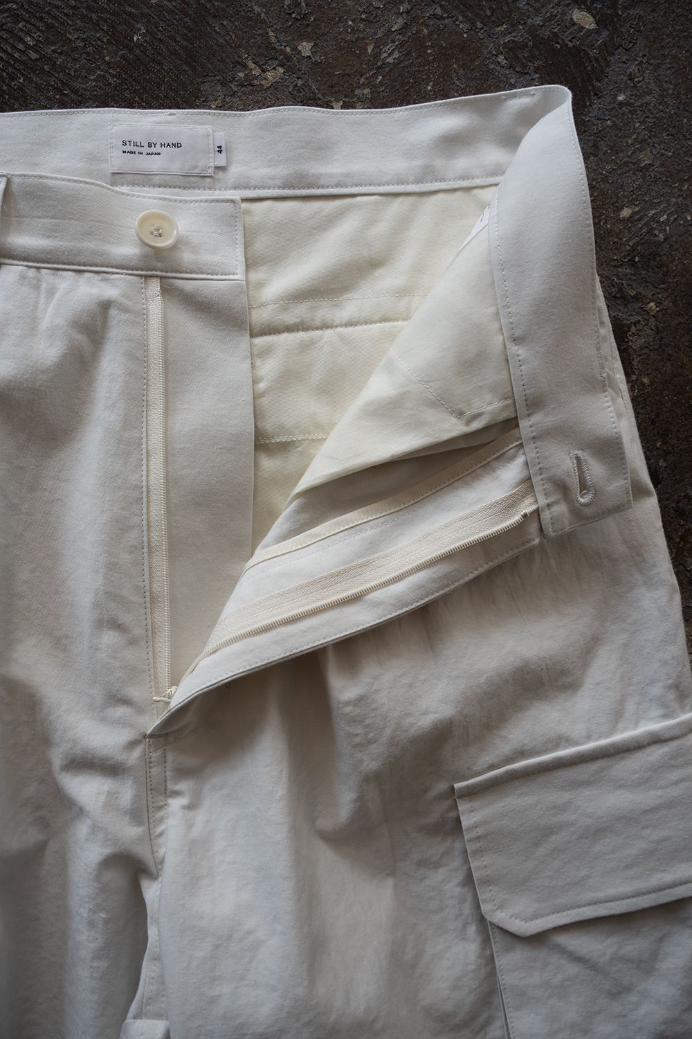 【26SS】コットンモールスキンカーゴパンツ(IVORY)