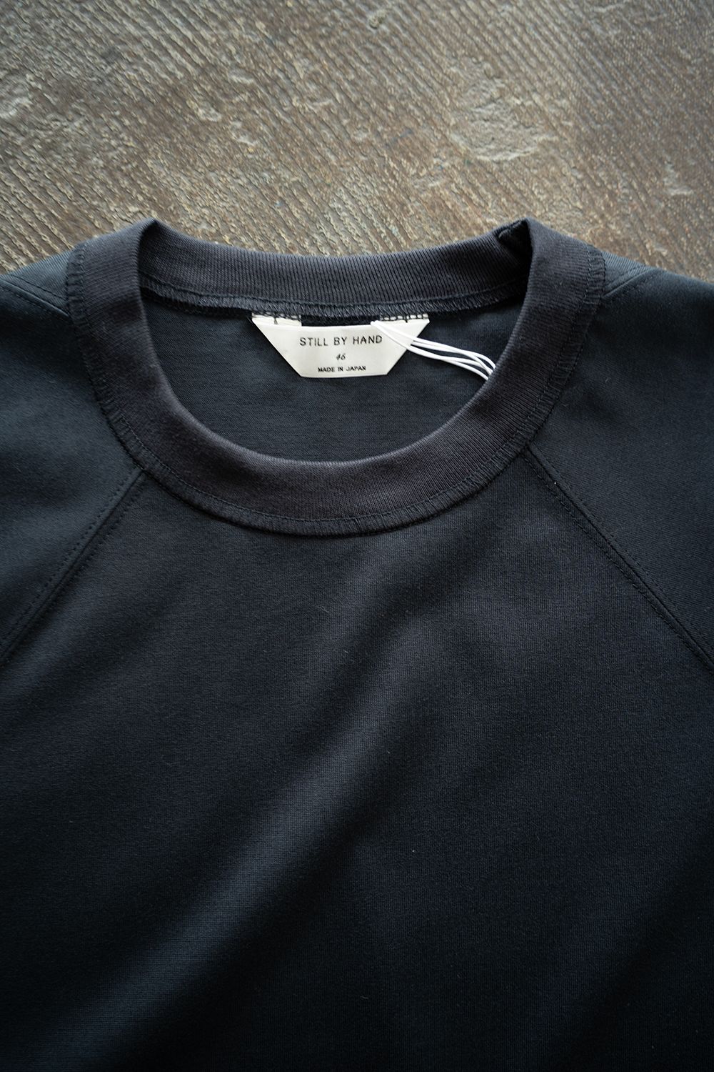【26SS】オーバーサイズ変形スリーブTシャツ(NAVY)