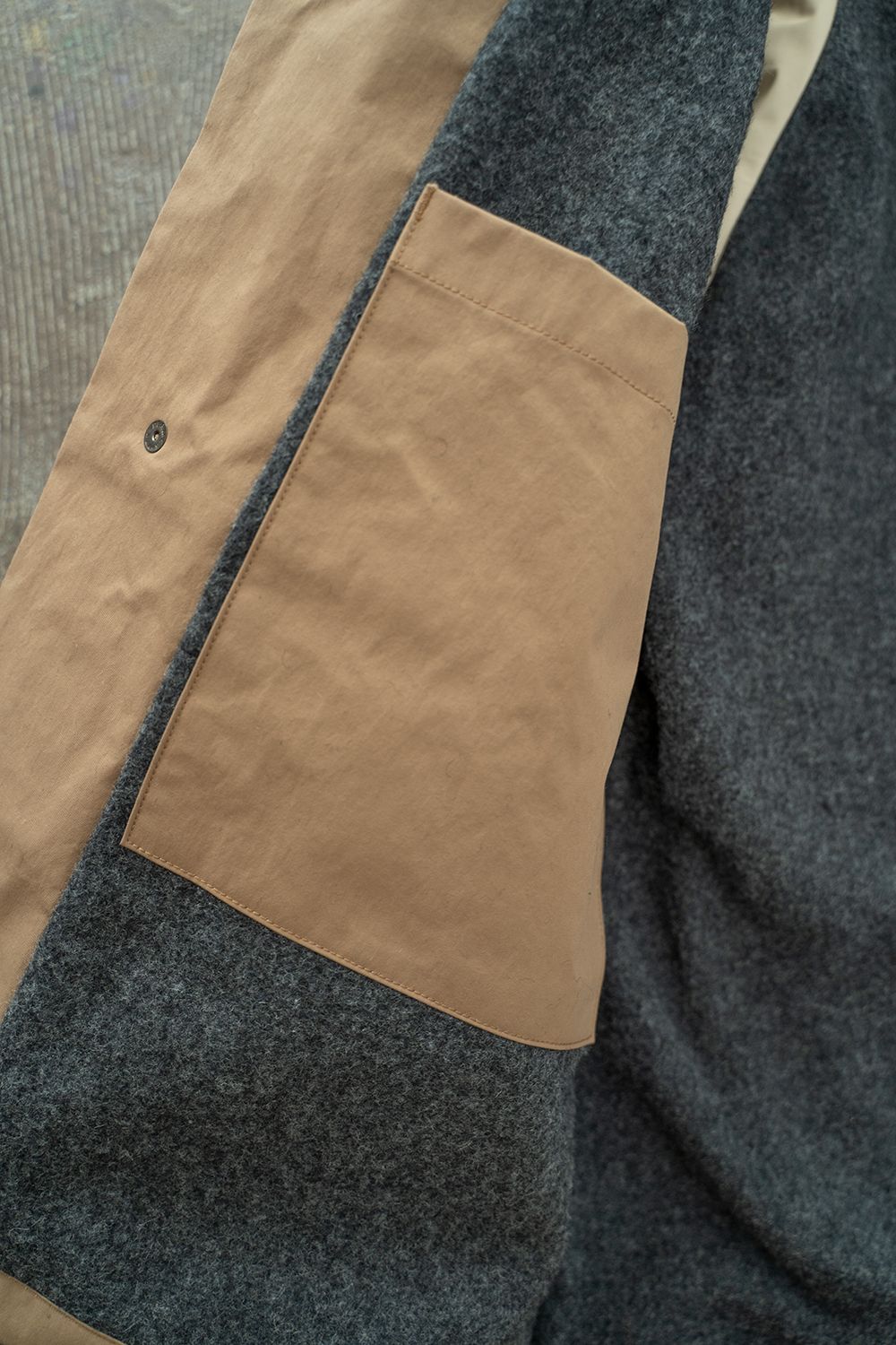 【ラスト1点】【22AW】ソロテックスフーデッドブルゾン(CAMEL)