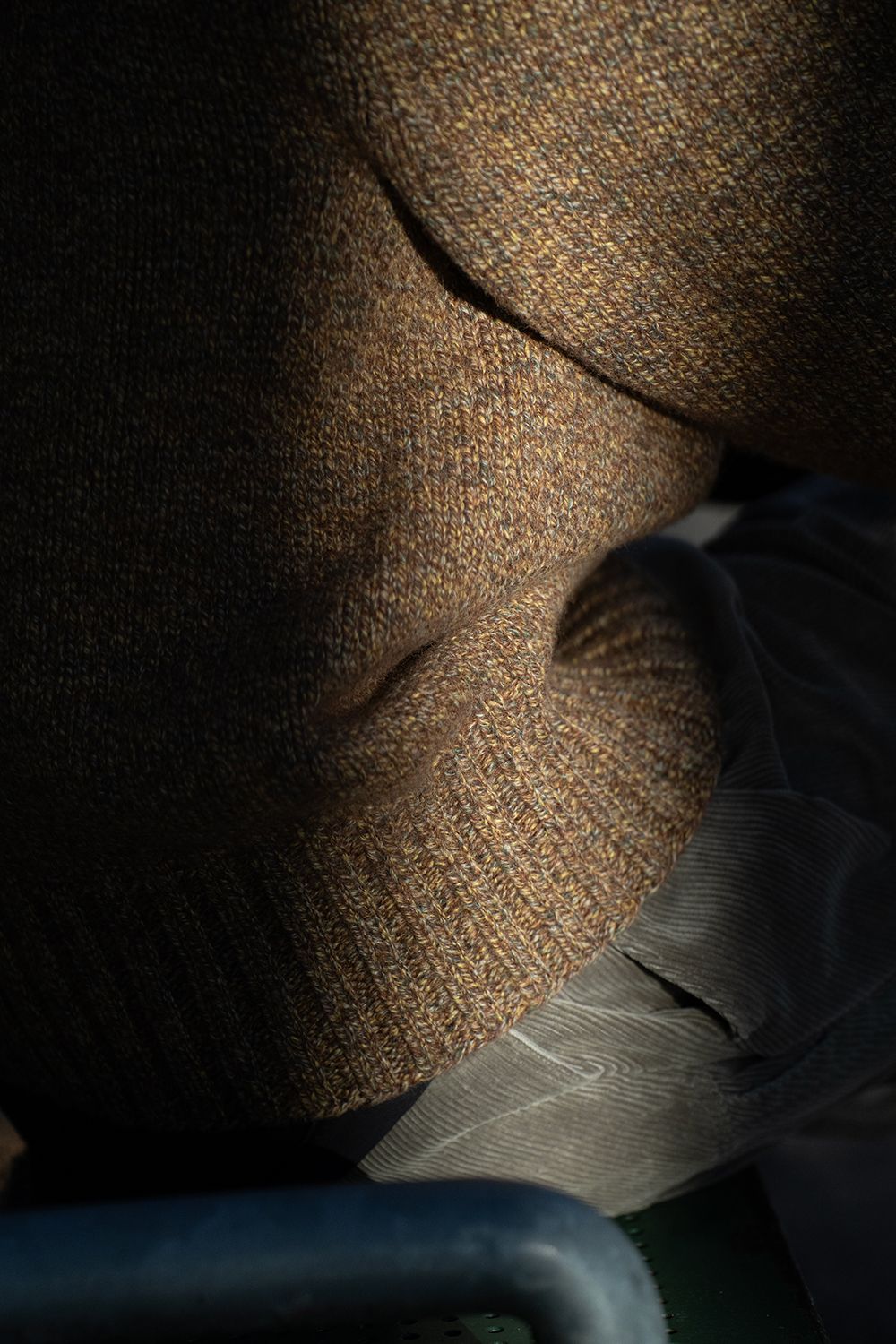 【ラスト1点】yak/lambs multi ply HAND KNITTING yoke top turtle neck sweater(MARRON)
