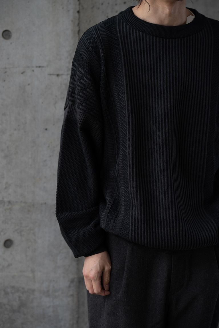 176cm、60kgの細身体型でサイズ2を着用しております。