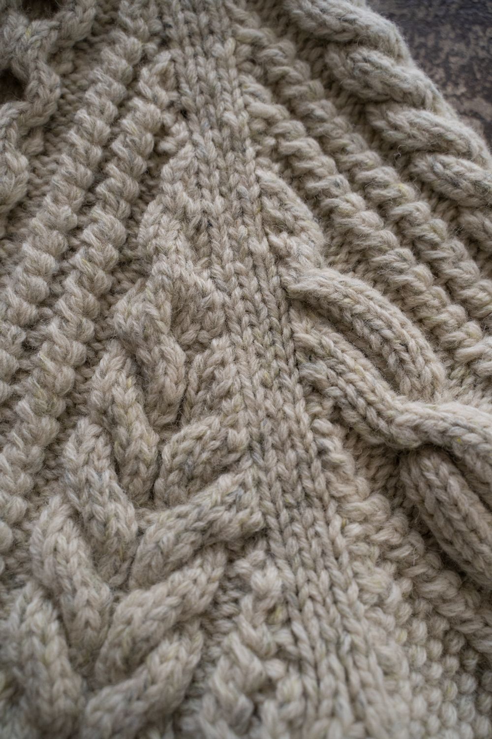 【Sサイズ】Jamieson’s Shetland wool HAND KNITTING Cowichan sweater(WHITE)