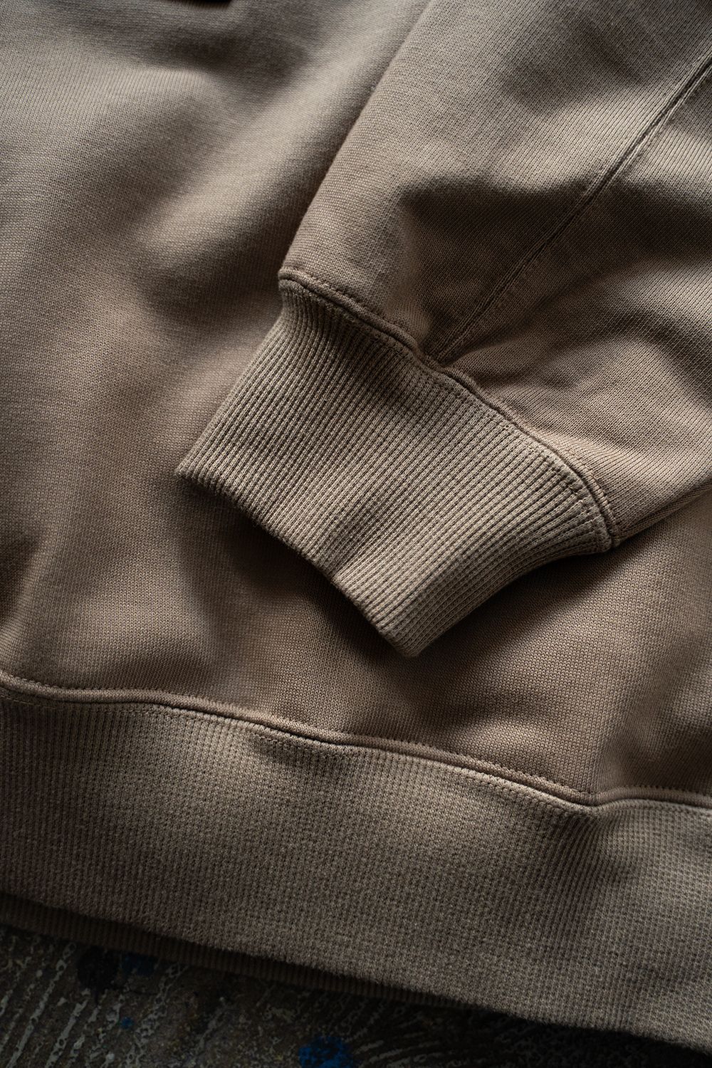 【ラスト1点】【25SS】ハイネックプルオーバースウェット(CAMEL)