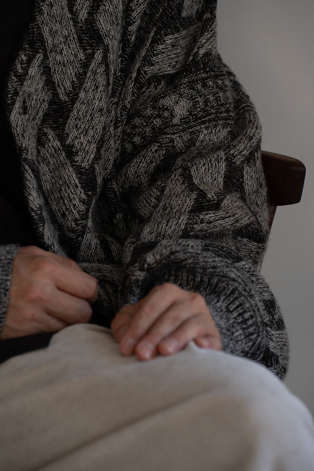 【26AW】Ochiba Mohair Cardigan(MIX GRAY)
