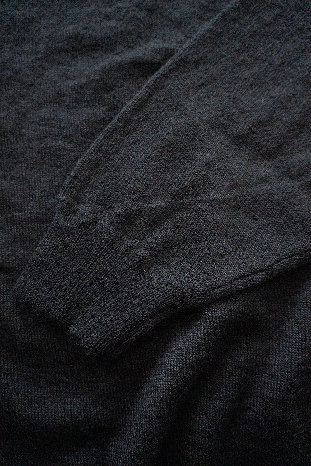 【25AW】エクストラキッドモヘア12Gニット(BLACK)