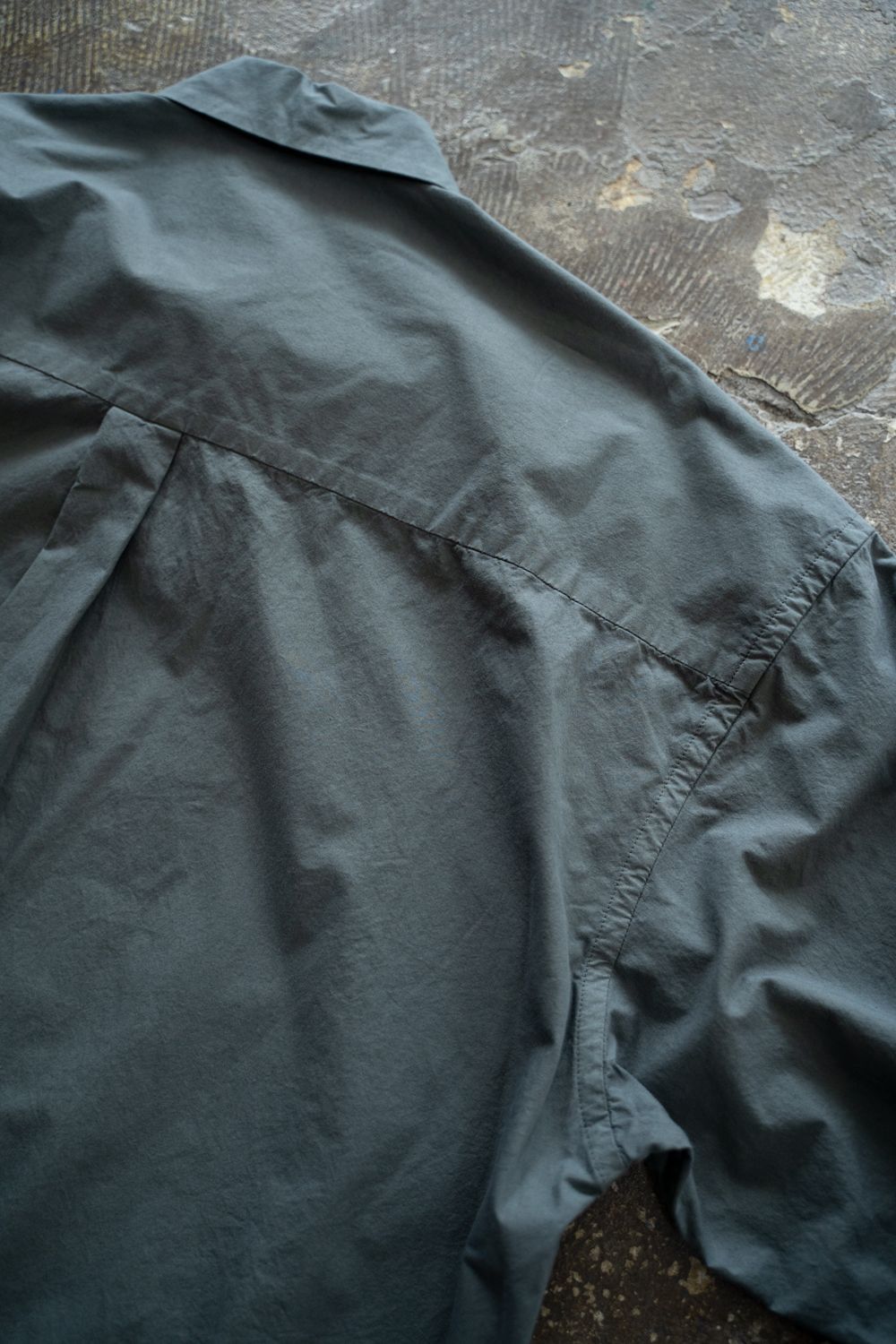 【ラスト1点】【25AW】ガーメントダイオーバーシャツ(BLUE GREY)