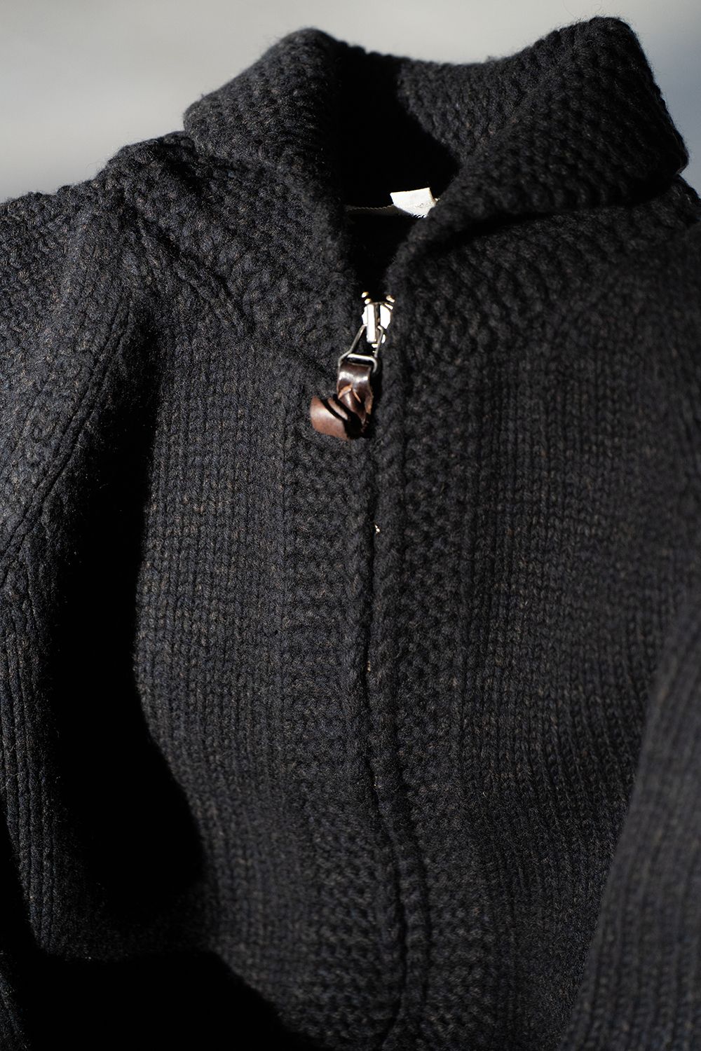 【ラスト1点】yak/lambs multi ply HAND KNITTING cowichan sweater(DARK NAVY)