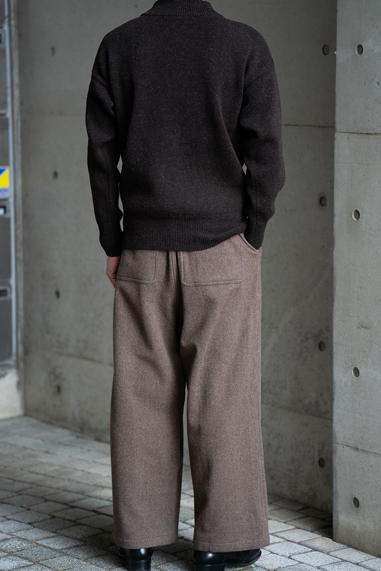 176cm、58kgの細身男性でMサイズを着用しております。