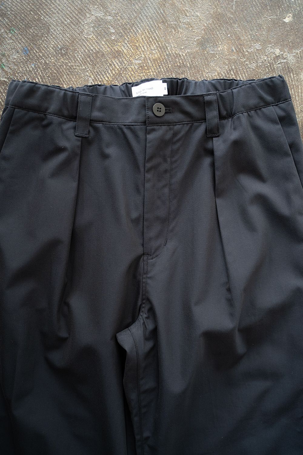 【ラスト1点】【25SS】キュプラ混ツイルインタックイージーパンツ(DARK NAVY)
