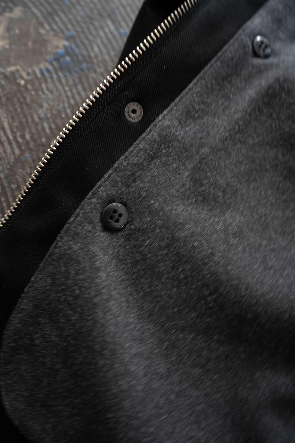 【25AW】コットン×ポリエステルショートブルゾン(BLACK)