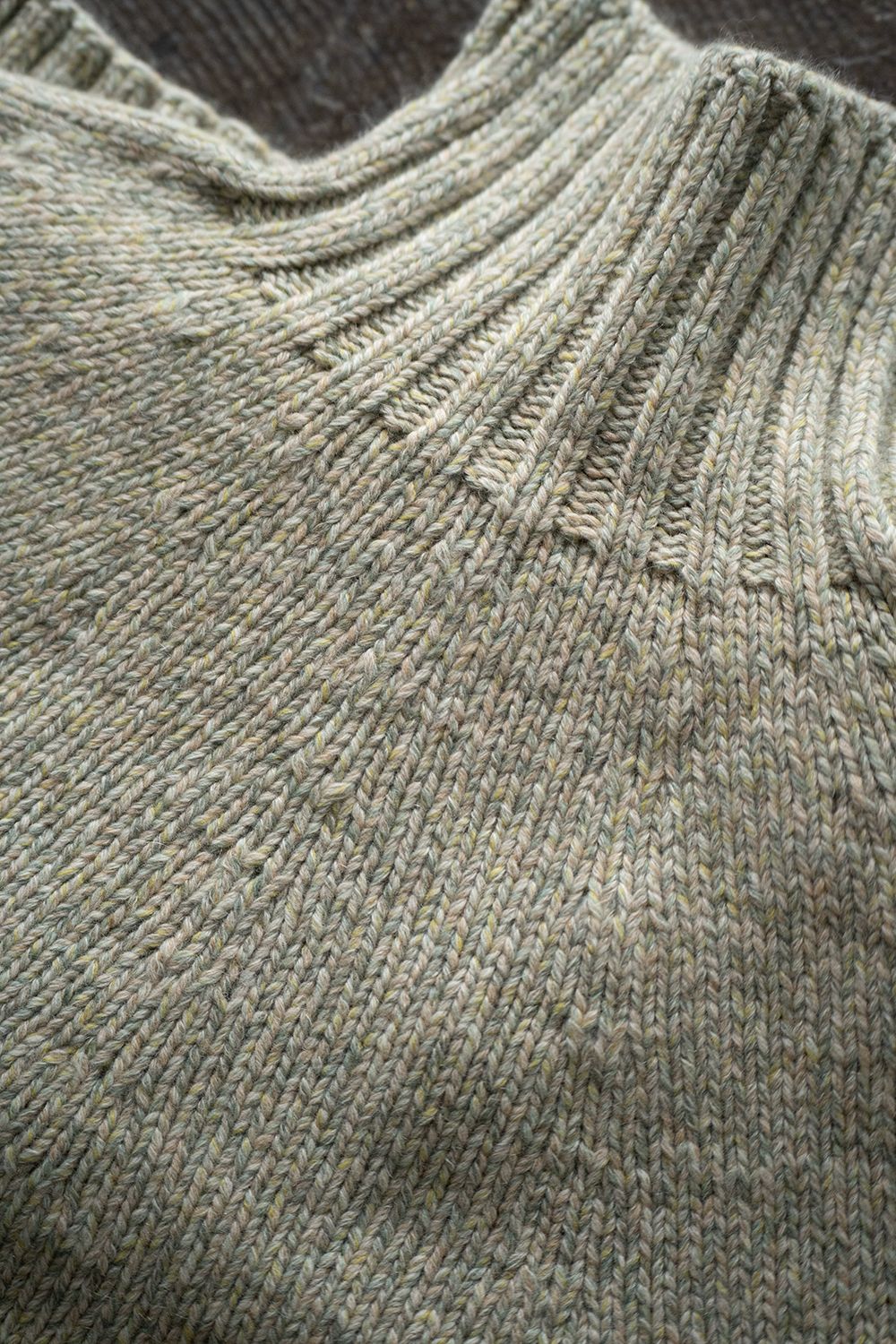【ラスト1点】yak/lambs multi ply HAND KNITTING yoke top turtle neck sweater(MINT)