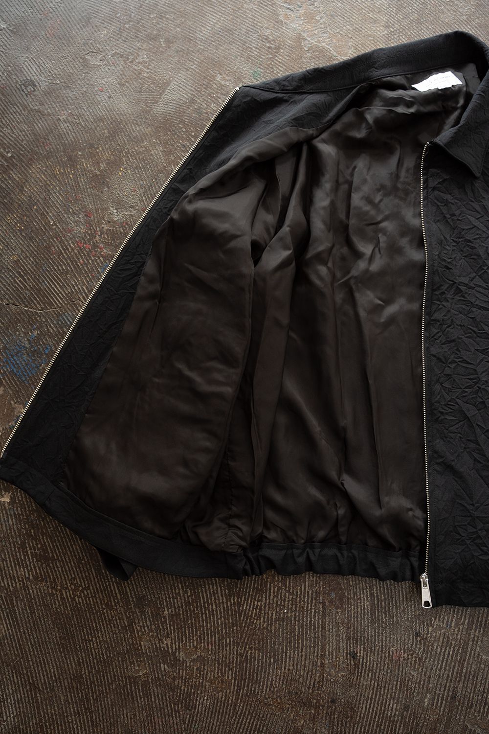【26AW】先染めポリエステルジップブルゾン(BLACK)