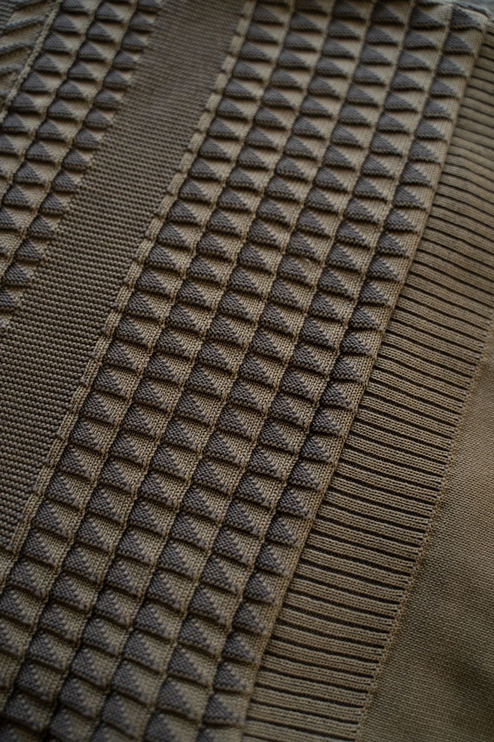 【ラスト1点】【25AW】Hakuhyo Zip Cardigan(BEIGE)