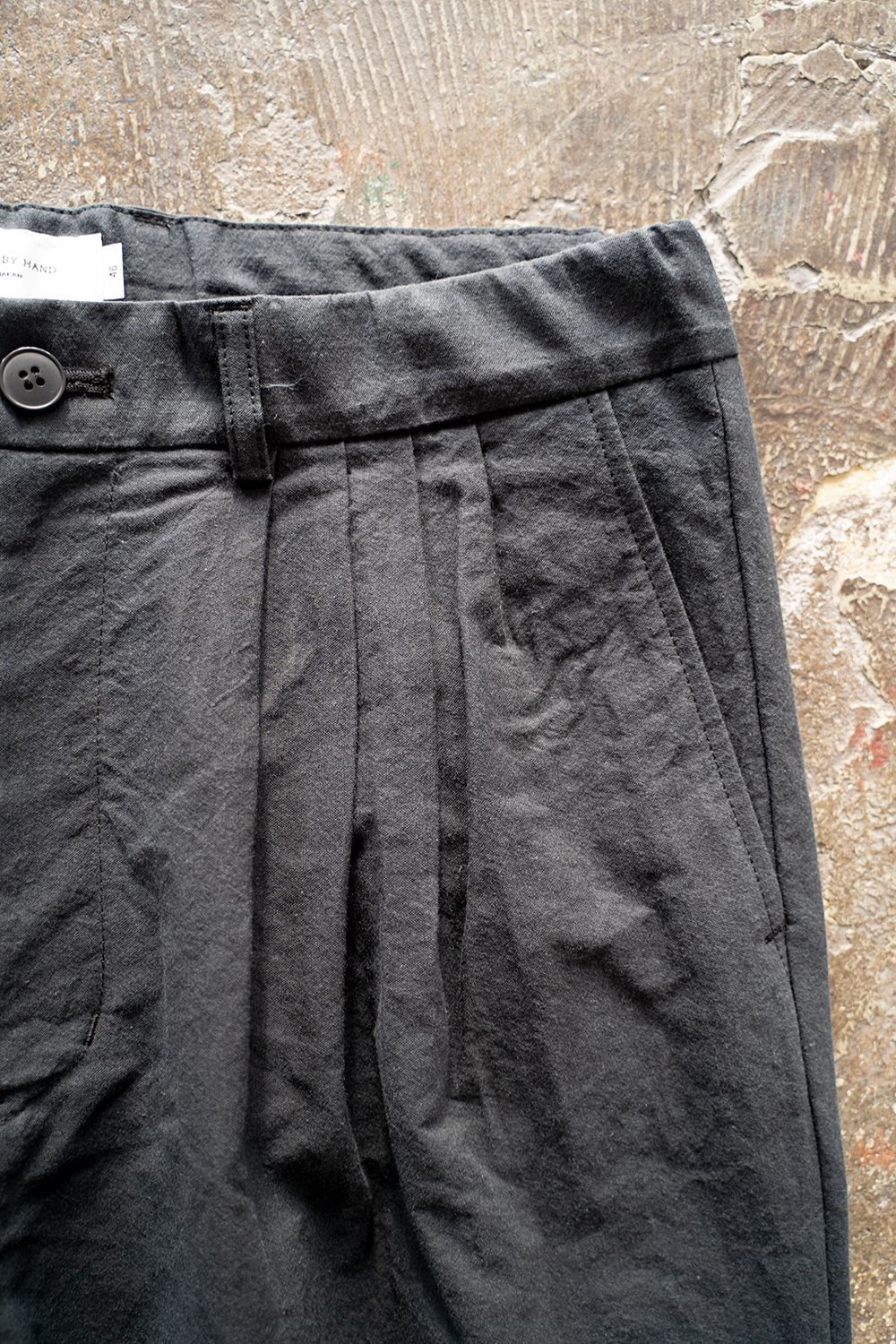 【ラスト1点】【22SS】和紙×ウール混4タックイージースラックス(INK BLACK)