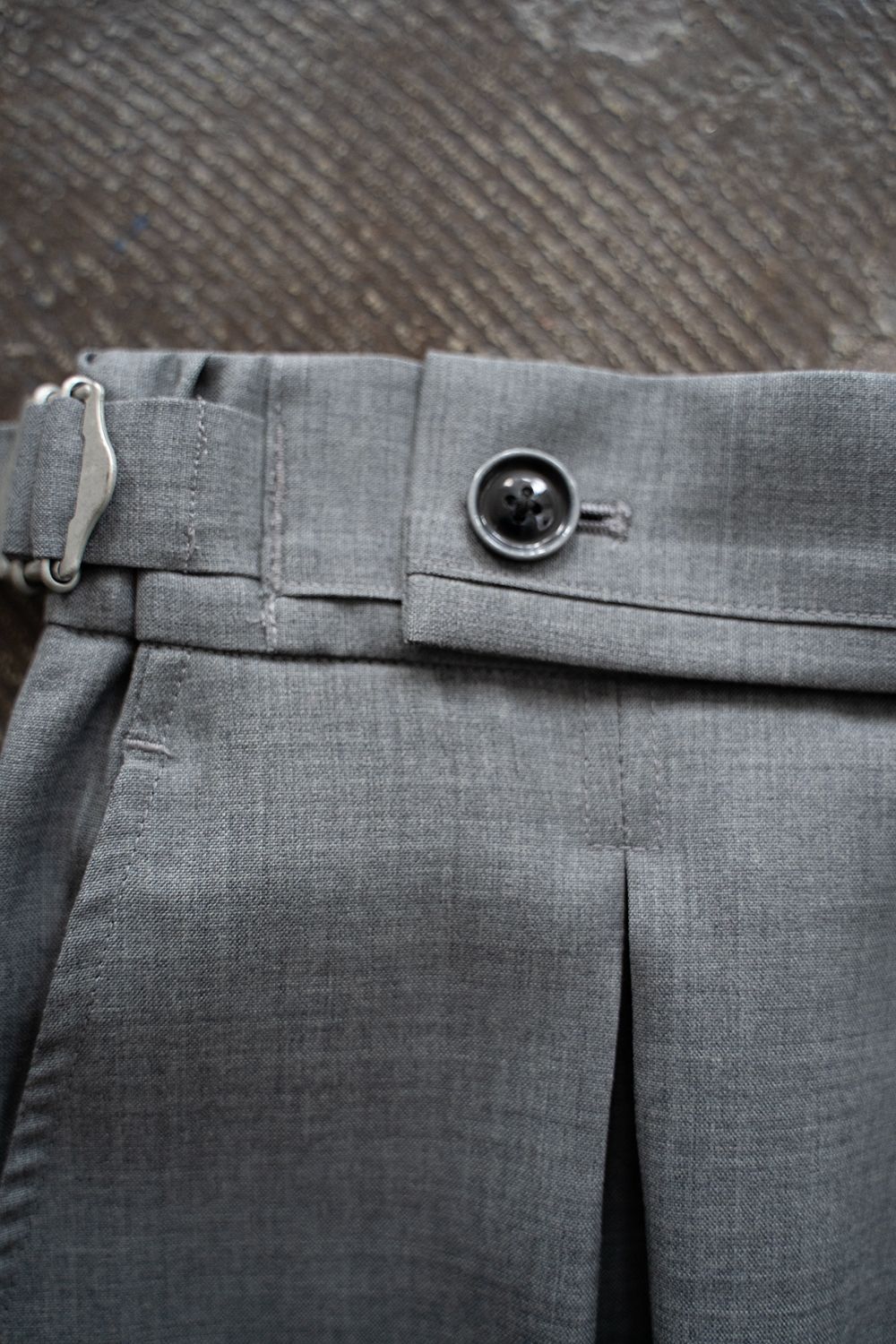 【ラスト1点】【24SS】2-Tack Wool Tropical Trousers/2タックウールトロピカルトラウザーズ(GRAY)