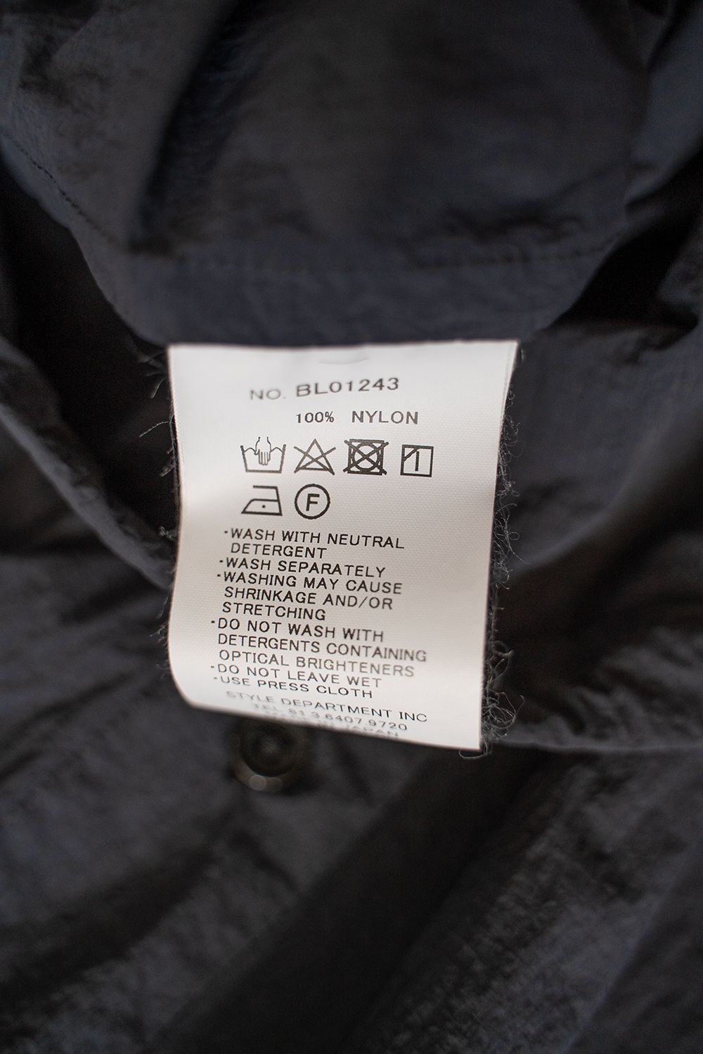 【ラスト1点】【24AW】撥水ナイロンアノラックブルゾン(BLACK NAVY)