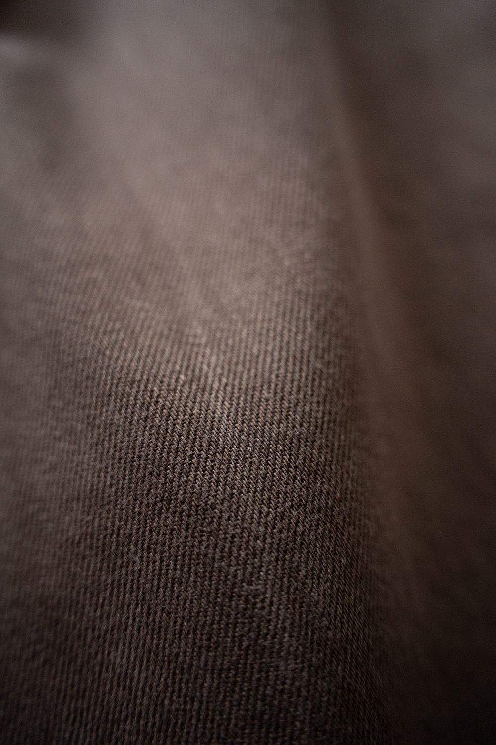 【25AW】フェードカラーデニムワンタックパンツ(BROWN)