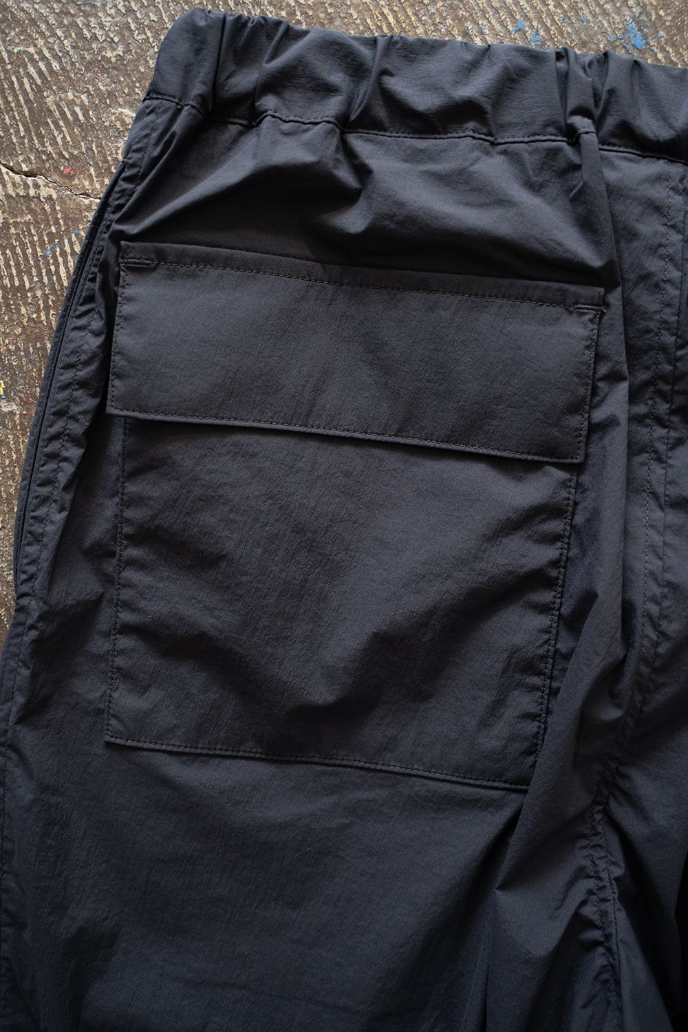 【ラスト1点】【25SS】ストレッチナイロンイージーパンツ(NAVY)
