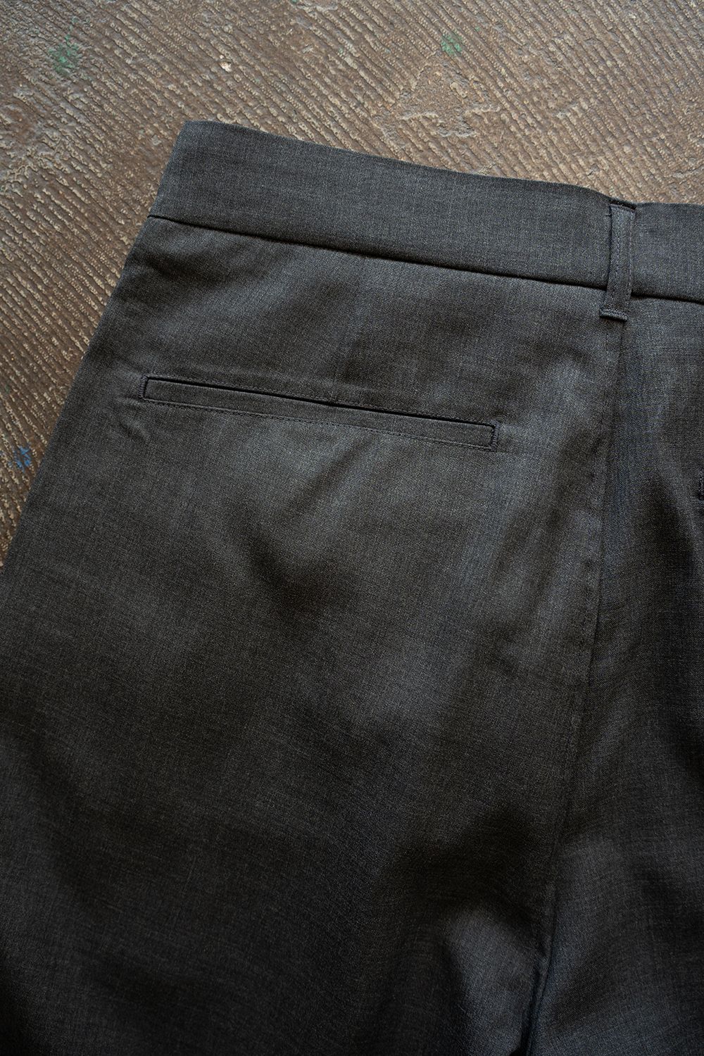 【26SS】Super120'sウールハーフパンツ(CHARCOAL)