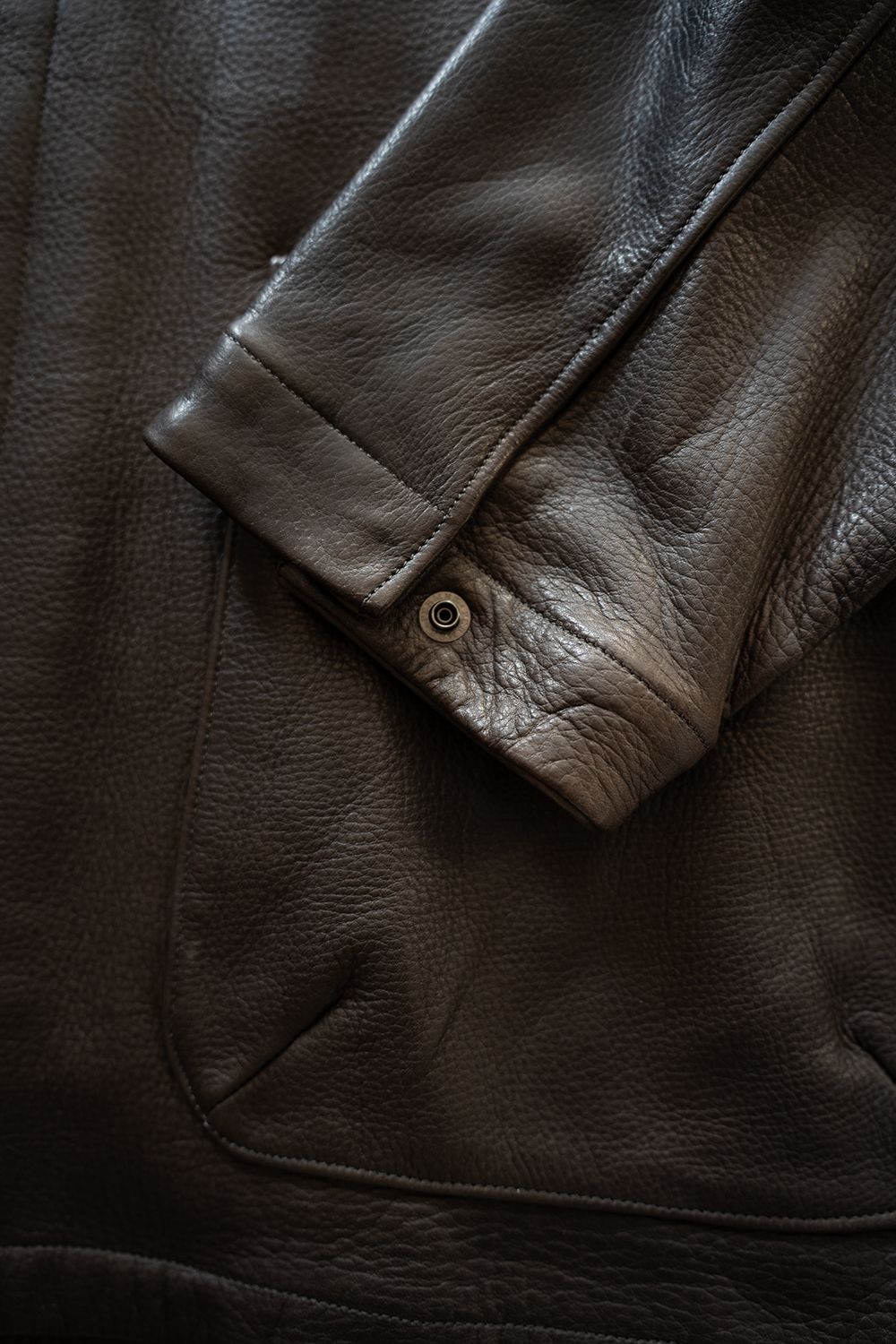 【26AW】カウレザーハーフコート(BROWN CHARCOAL)