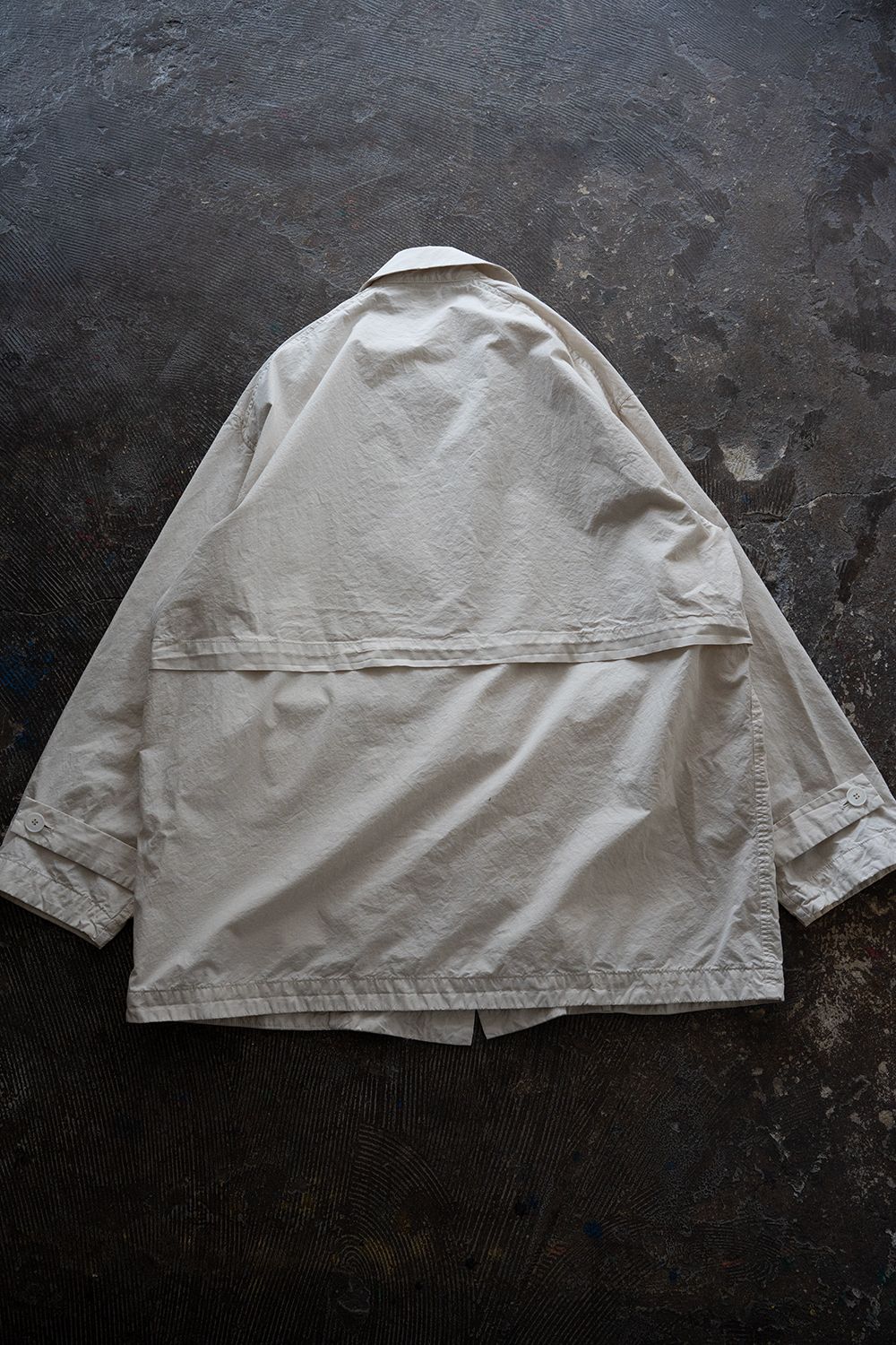 【26SS】ガーメントダイステンカラーハーフコート(ECRU)