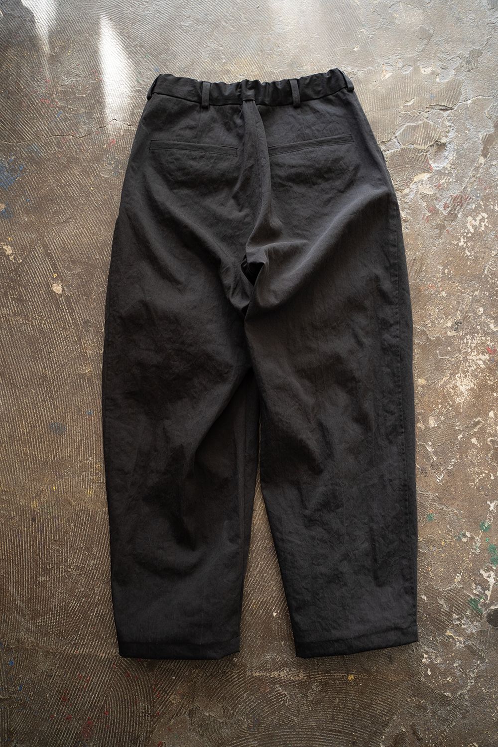 kontor - 【ラスト1点】【24AW】3 Pleat Nylon Pants(BLACK) | Salty