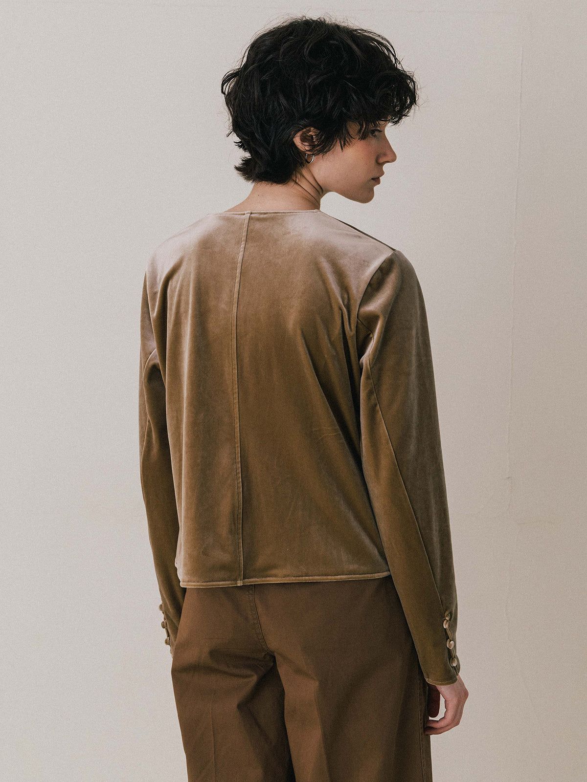 【25AW】HILTON VELOURS CARDIGAN / ヒルトンベロアカーディガン (ベージュ)