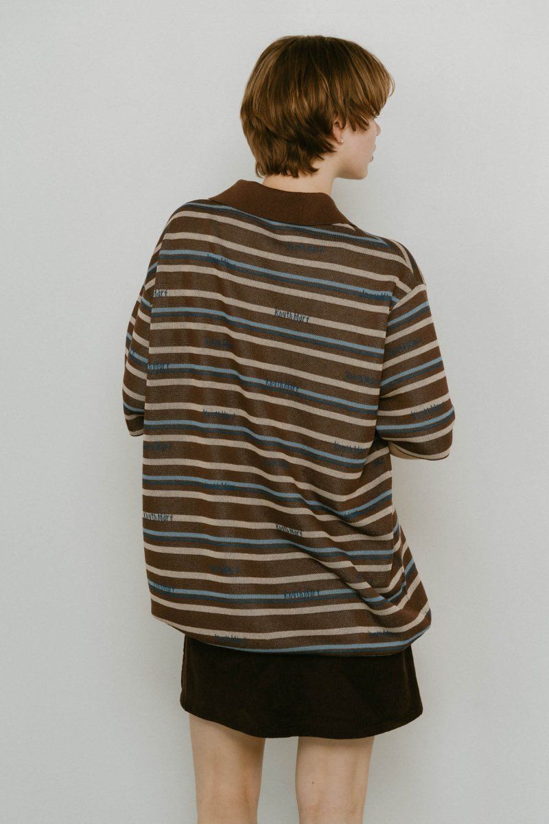 logo stripe polo knit (unisex) / ロゴストライプ ニットポロシャツ レギュラー丈 (ブラウン) / 25SS