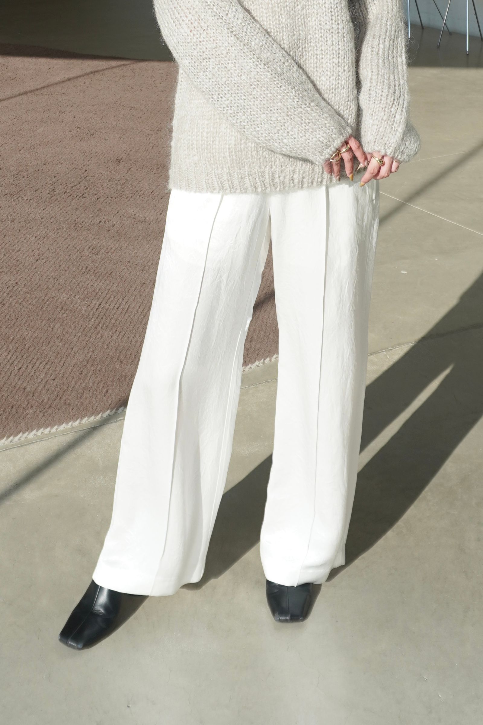 【24AW】SATIN RELAX PANTS / サテンリラックスパンツ (ホワイト)