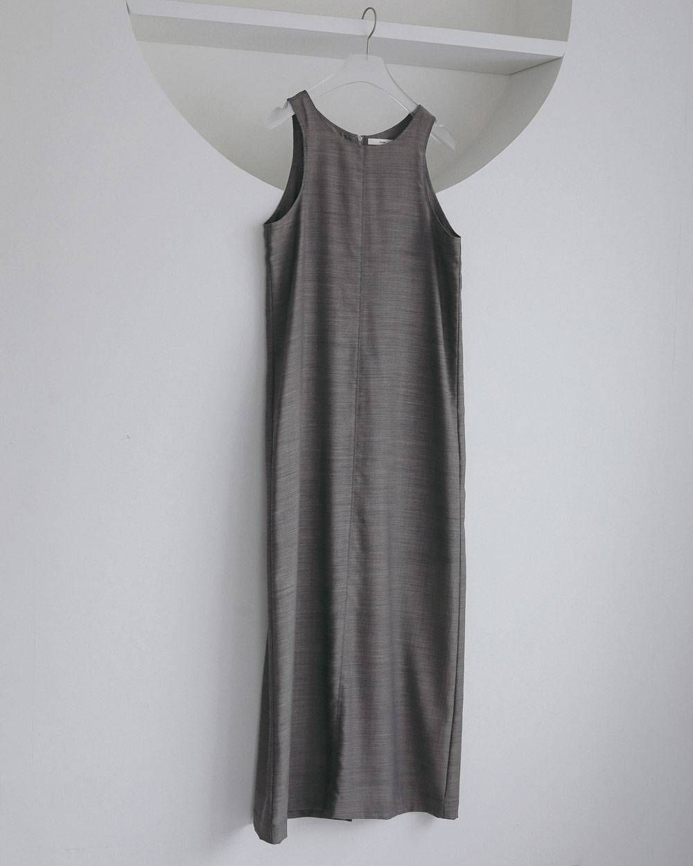 ウールシャンブレー ノースリーブワンピース (グレージュ) Woolchambray Sleeveless Onepiece (Graige) / 27SS