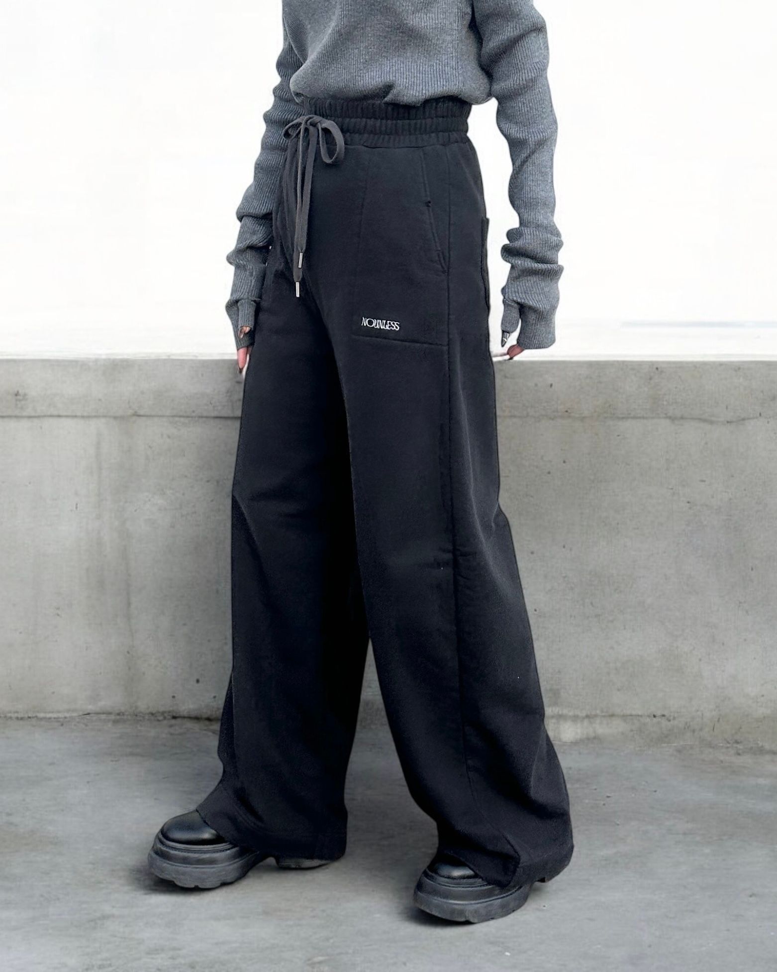 NOUNLESS LOOSE SWEAT PANTS (NOIR) / ルーズスウェットパンツ ノワール