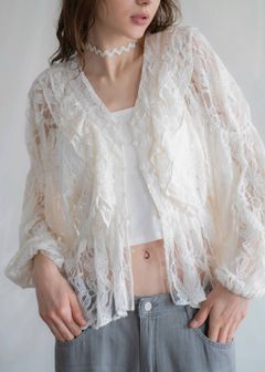 ボリュームスリーブ レースブラウス (ナチュラル) tiered frill neck volume sleeve lace BL (Natural) /  26SS