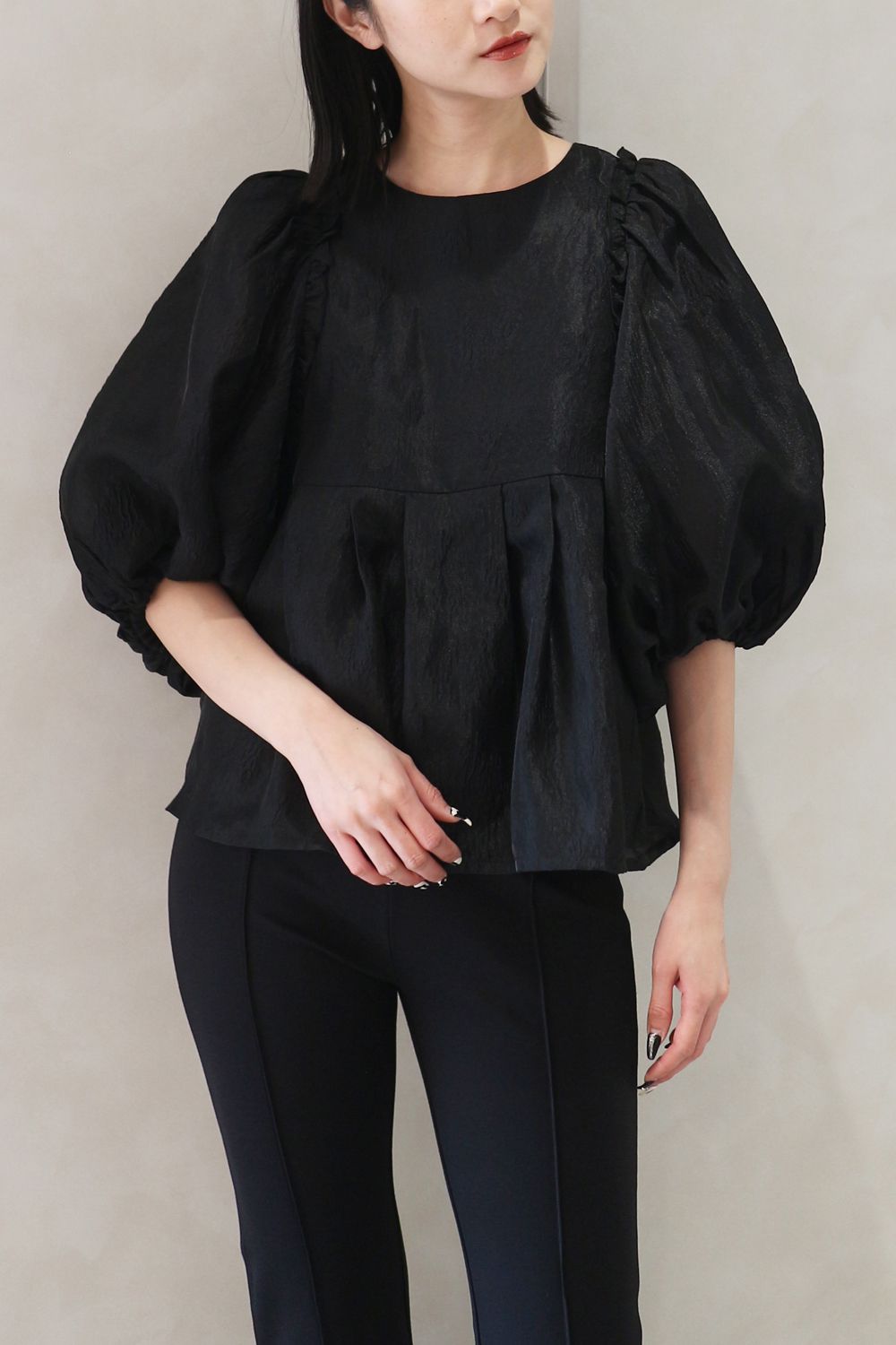 VOLUME SLEEVE JACQUARD TOPS / ボリュームスリーブジャカードトップス (ブラック)
