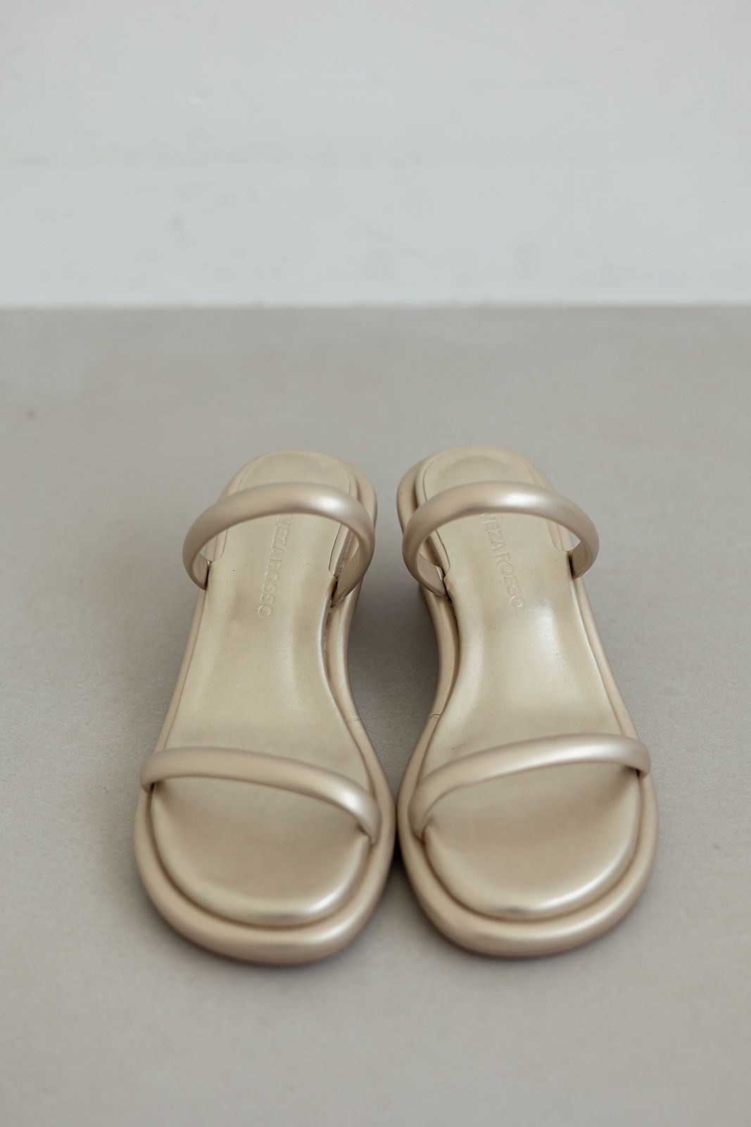 【残り1点】DOUBLE STRAP HEEL SANDALS / ダブルストラップヒールサンダル (ゴールド)