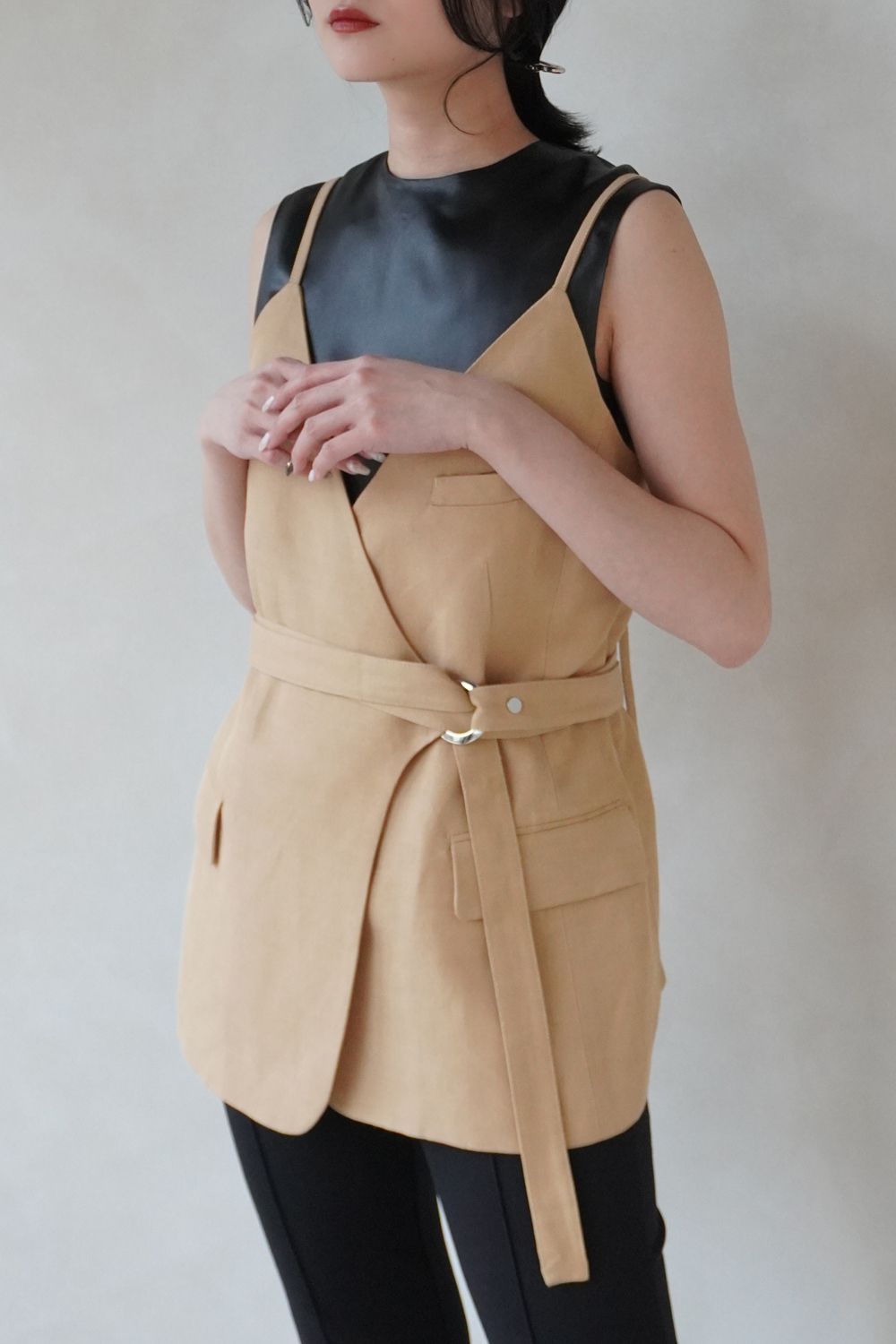 ollun linen gilet リネン ジレ (SAND BEIGE) - メルカリ