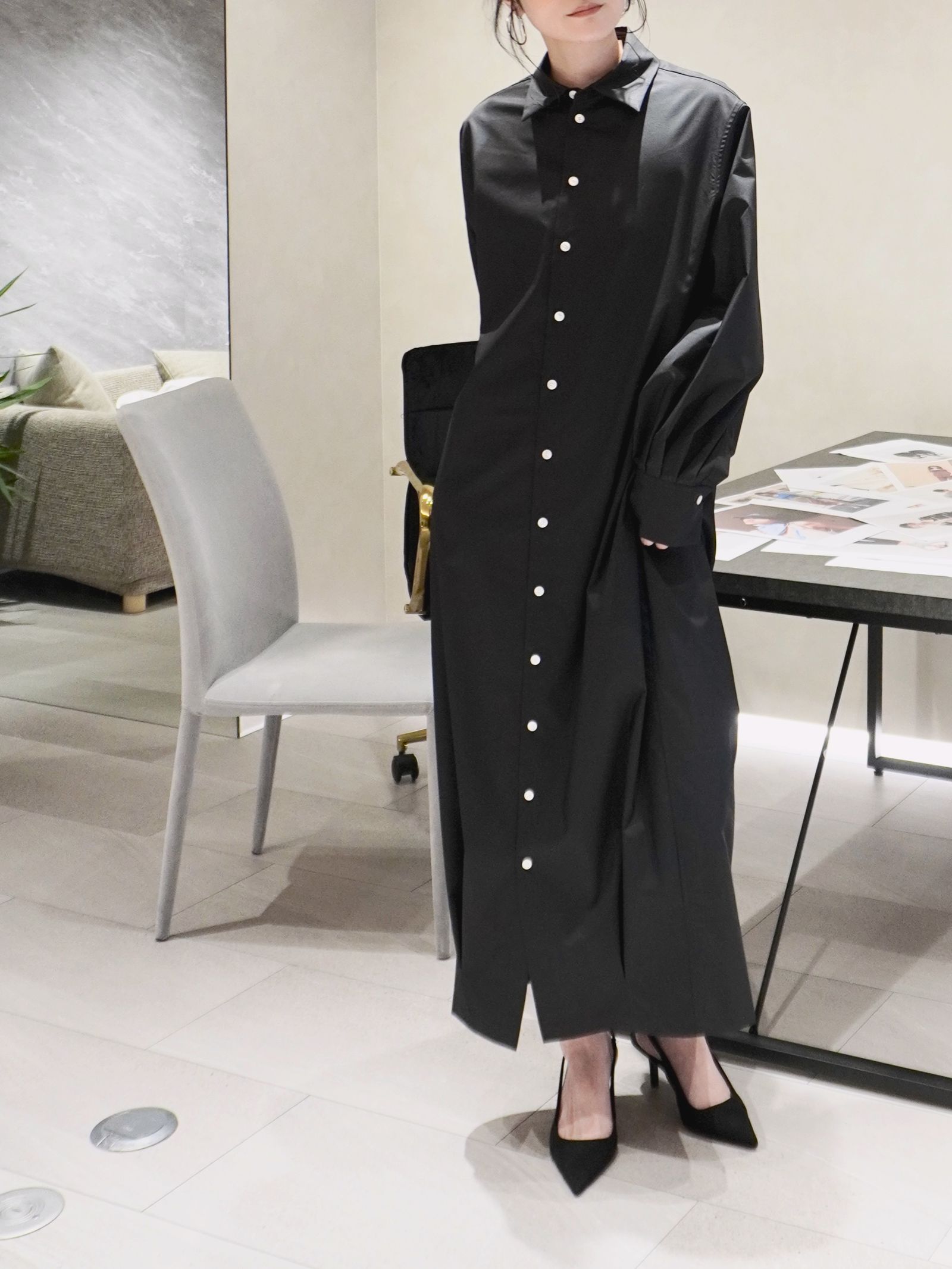 【25SS】DRAPE SHIRT DRESS / バックドレープシャツドレス (ブラック)
