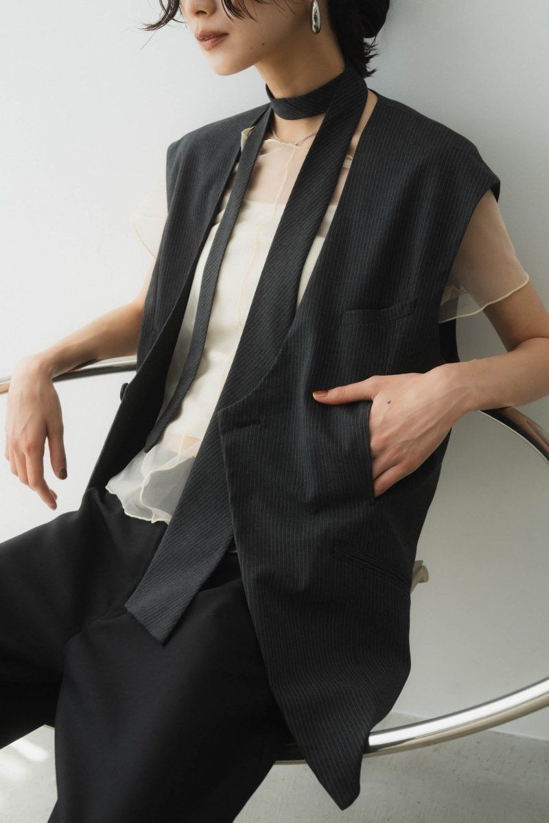 クヌースマーフ ジレ 1nqsvp2v9kDm.jpg?width=768