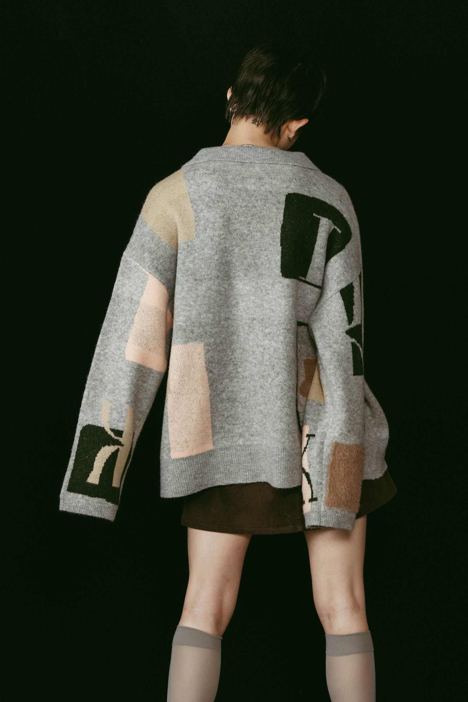 K design knit pullover(unisex) / Kデザイン ニットプルオーバー (グレー) / 25AW