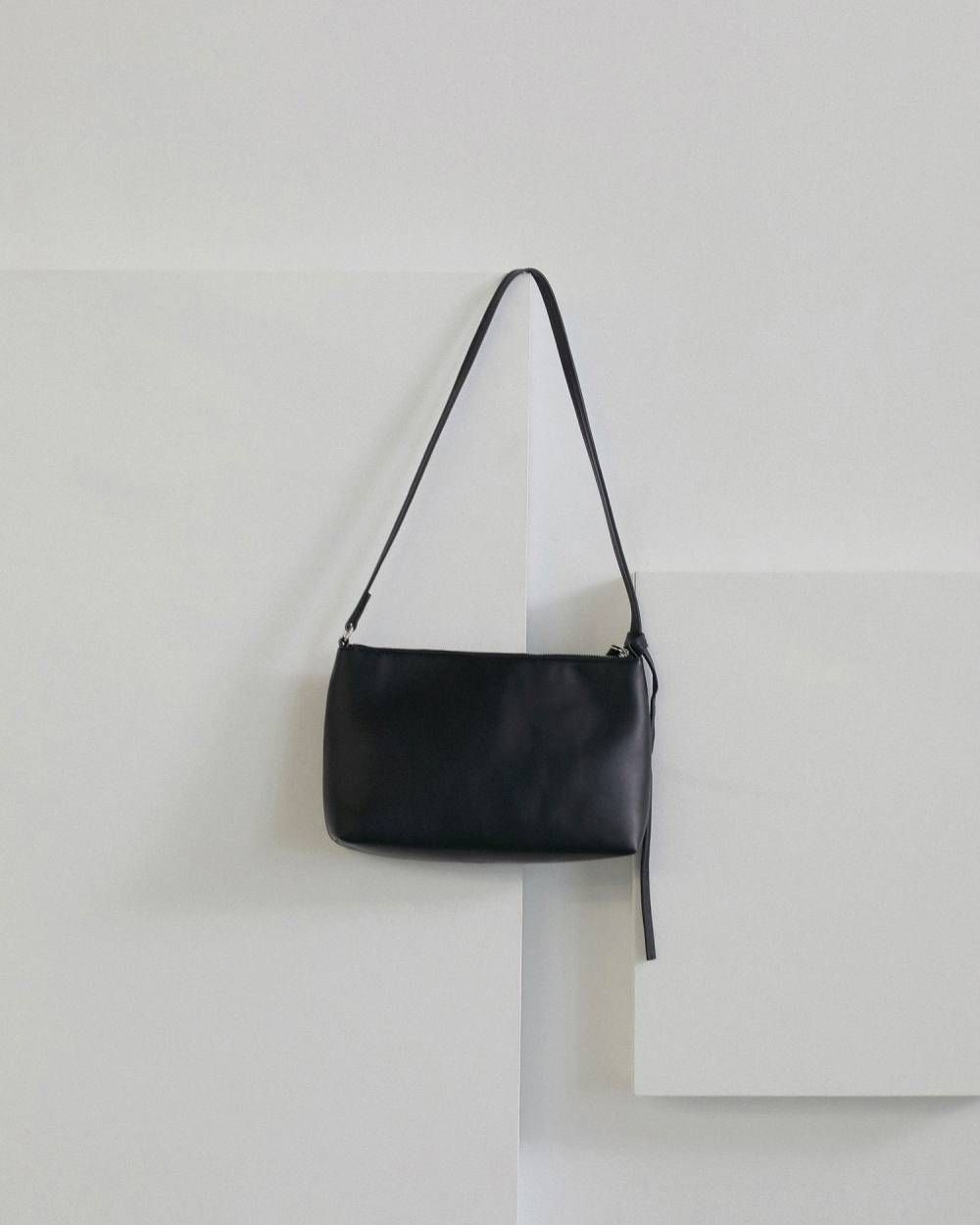 エコレザーハンドバッグ (ブラック) Ecoleather Hand Bag (Black) / 26AW 【6月29日まで期間限定予約】