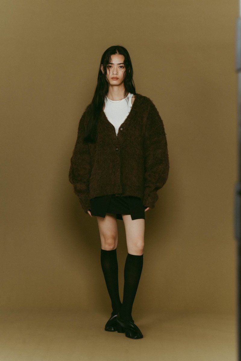 Vnack cardigan(unisex) / Vネックカーディガン (ブラウン) / 25AW