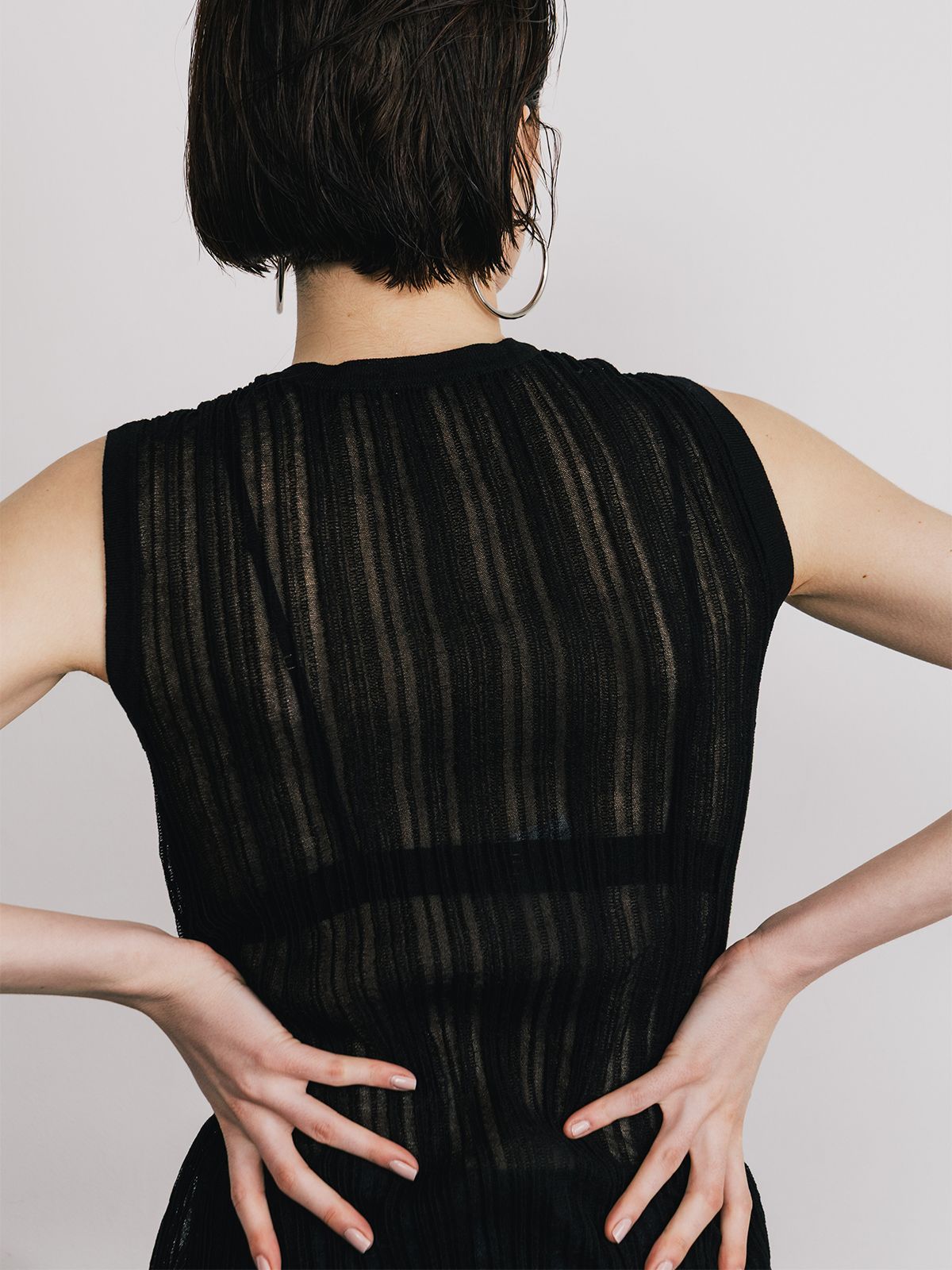 クレドナ CREDONA ユーロフックシアーリブトップ EURO HOOK SHEER RIB TOP【2025 新作】 CREDONA - 【25SS】EURO HOOK SHEER RIB TOP / シアーリブトップ