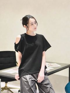 suvin compact jersey two way neck T-shirt / 2ウェイネックTシャツ (ブラック)