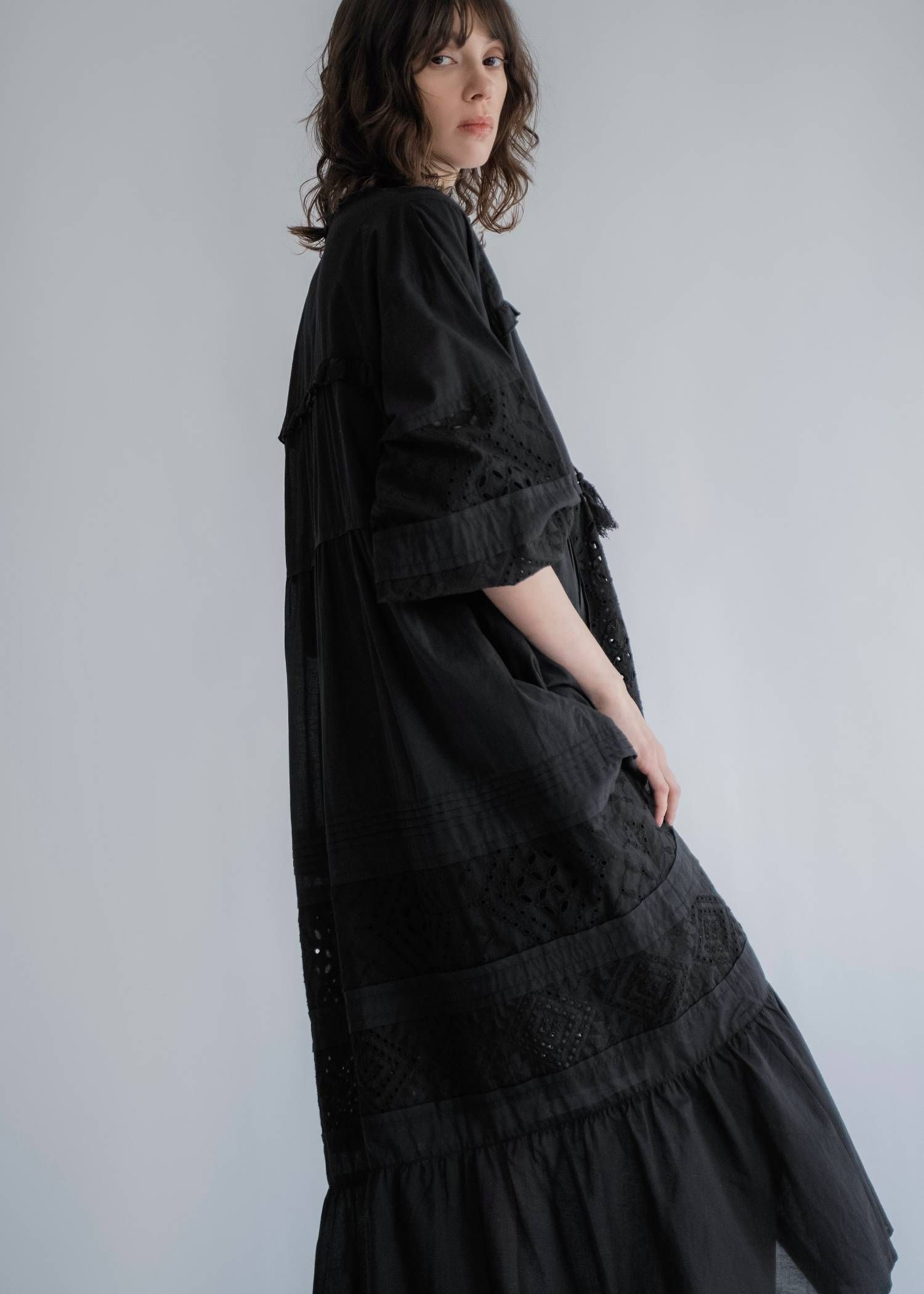 ティアードワンピース (ブラック) pieced cotton lace tiered volume OP (Black) /  26SS