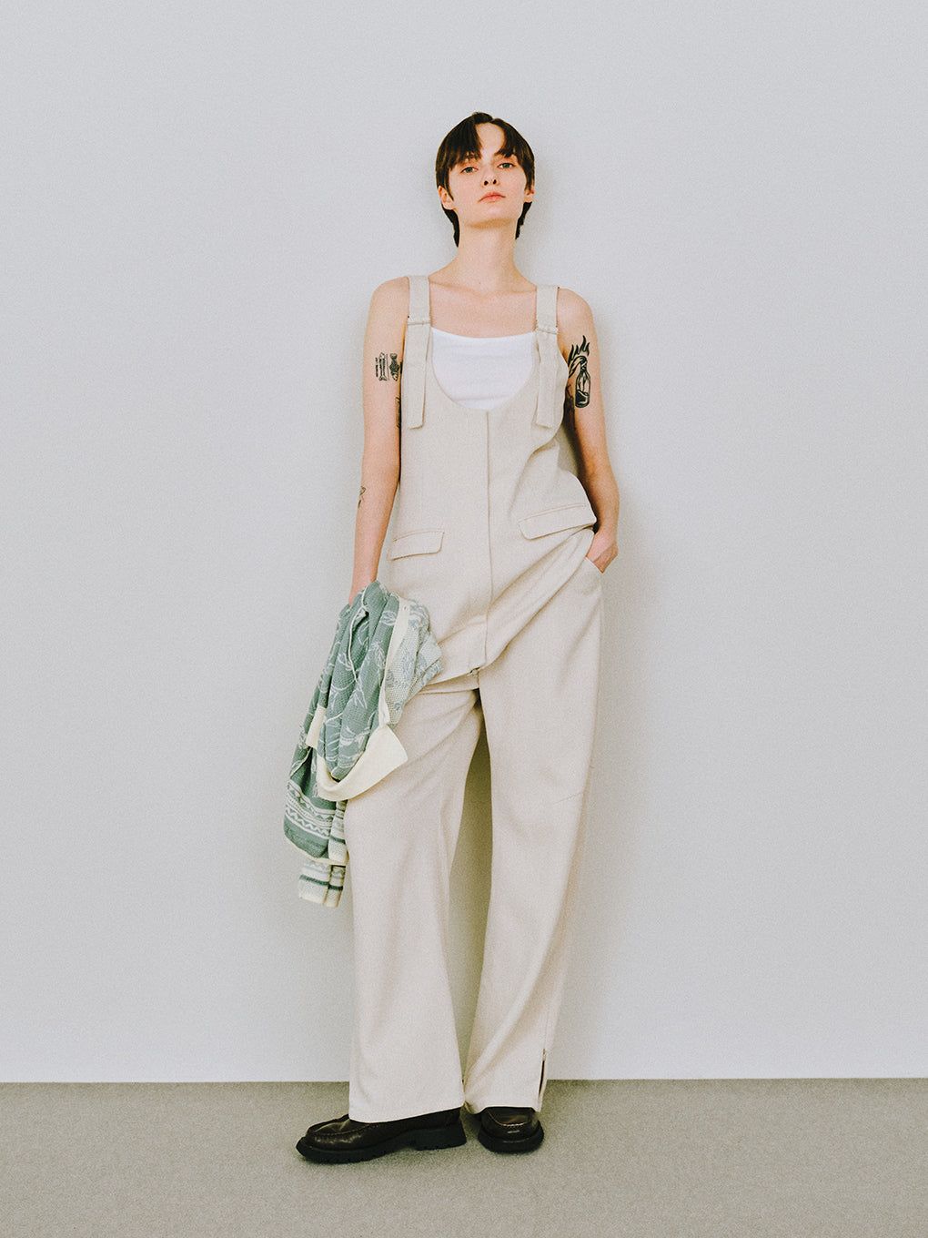 LOOSE ROUND SLIT PANTS / ルーズ ラウンド スリットパンツ (ミルク)