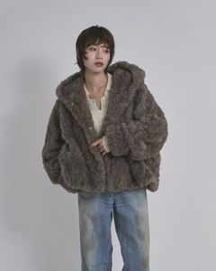 【先行予約】【26TH-07】ラビット調ファーフーディコート (モカ) Rabbit Like Fur Hoodie Coat (Mocha) /  エコファー  /  フェイクファー 【受注期間6/14 23:59まで】