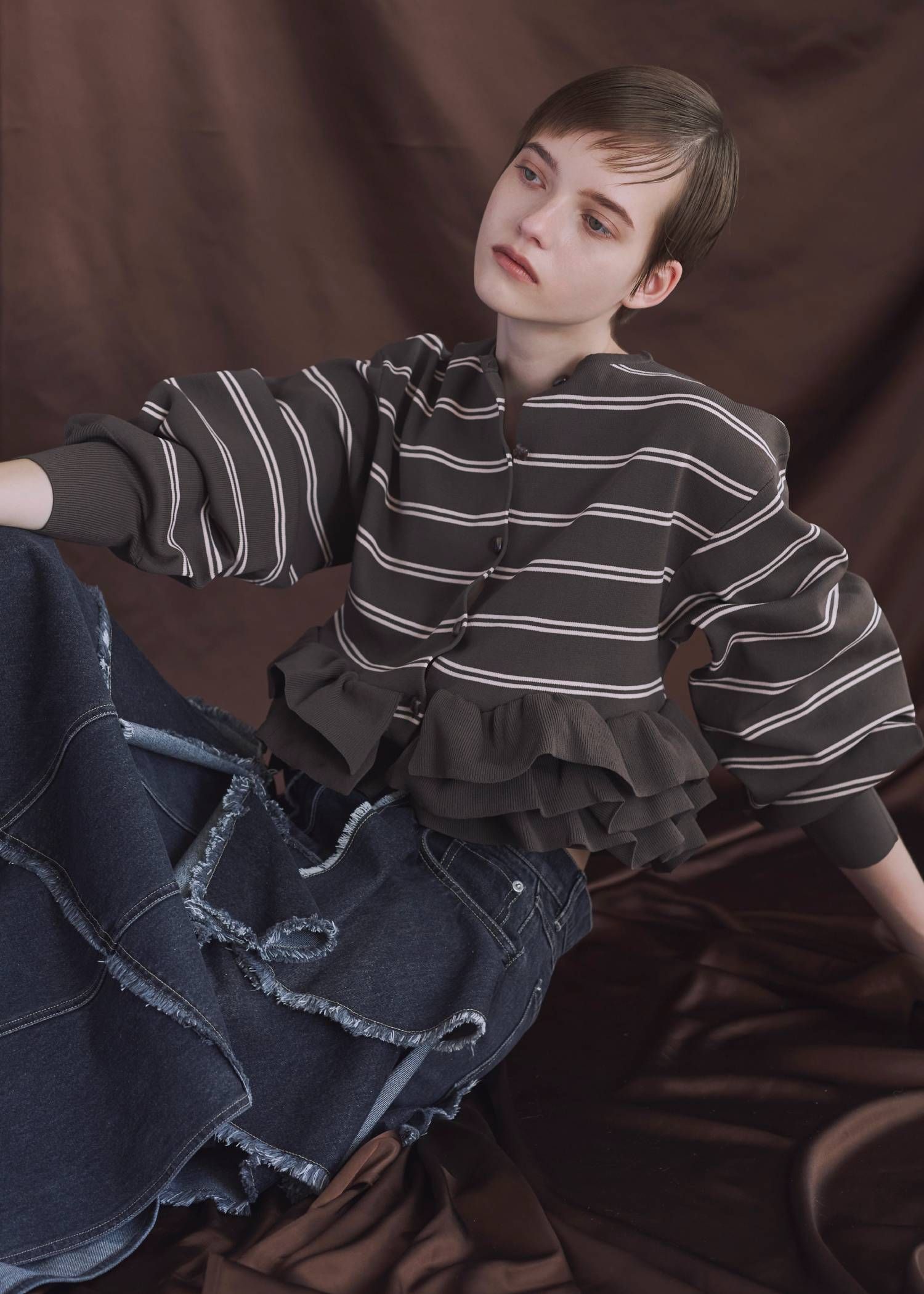 フリルニットカーディガン (ブラウン) hem ruffle frill knit cardigan (Brown) /  26SS