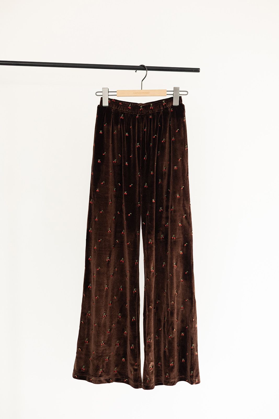 チェリーエンブロイダリーベロアパンツ (ブラウン) Cherry Embroidered Velour Pants (Brown) /  26SS