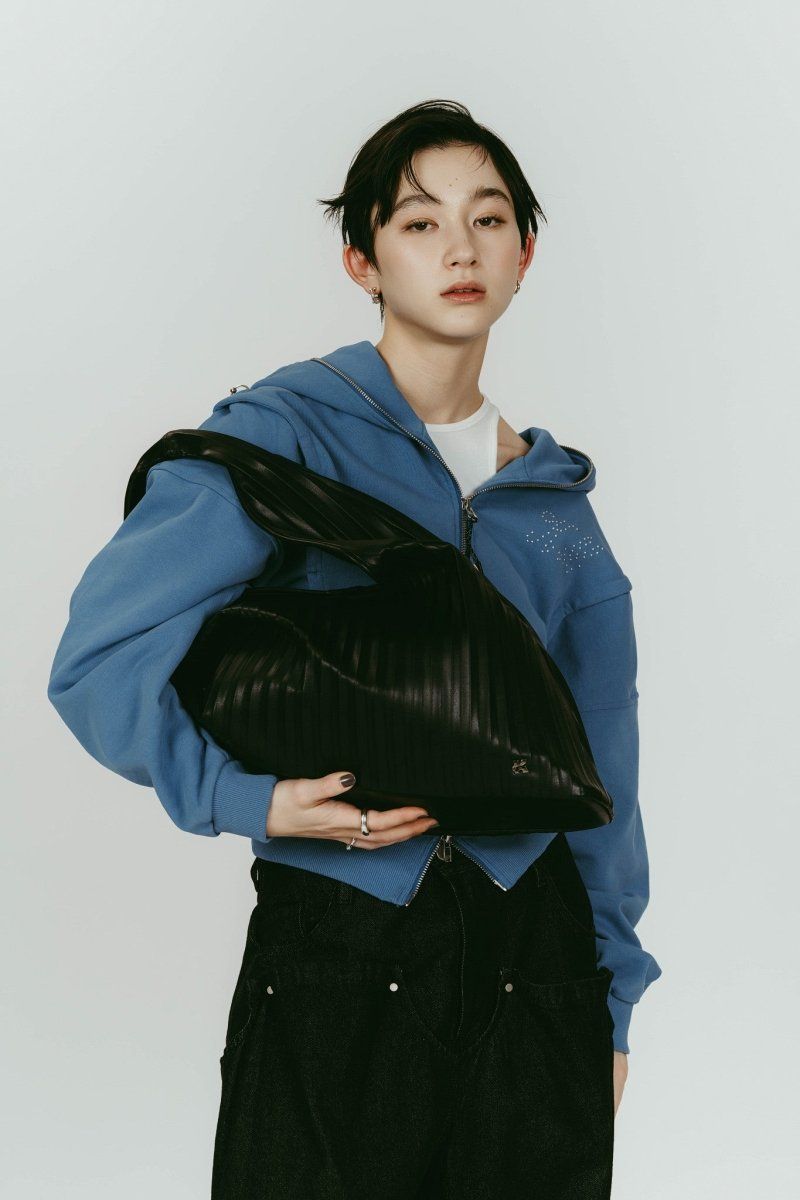 leather pleats bag (Black) / レザープリーツバッグ (ブラック) / 26SS
