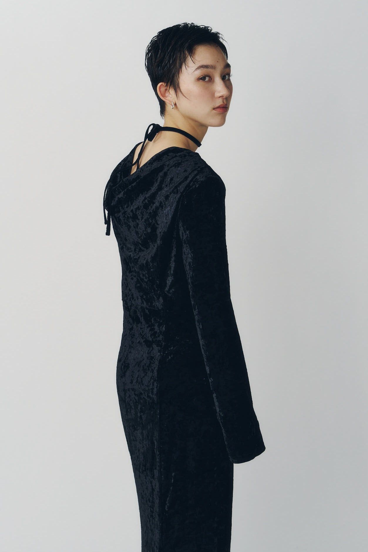 2ウェイ ベロアドレープドレス (ブラック) 2way draped velour dress (Black) / 26AW