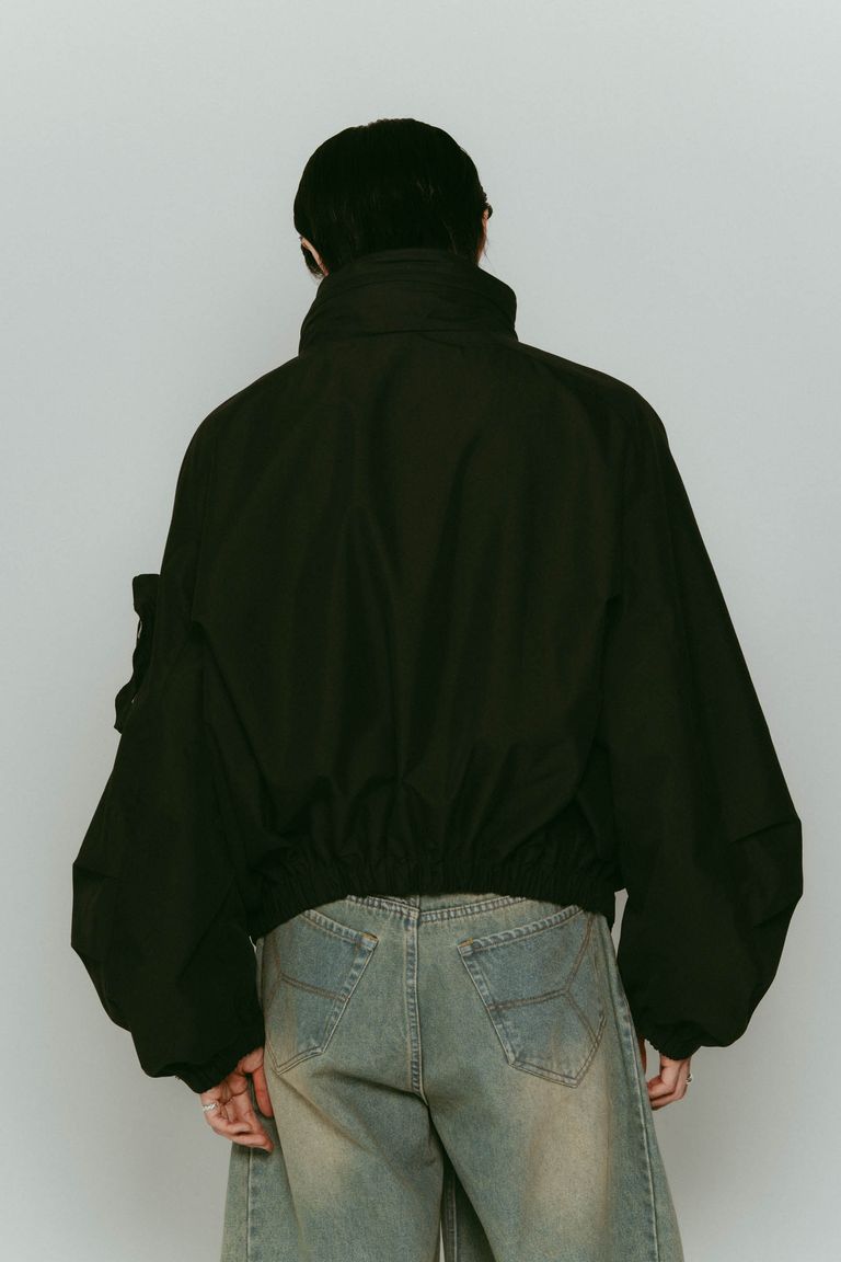 184cm 着用サイズ:フリー